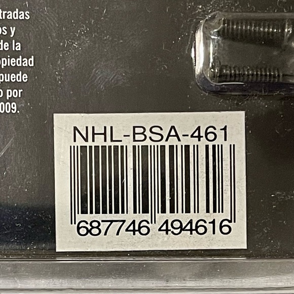 Buffalo Sabres Single Toggle Lightswitch Plate with Team Name and Logo - Picture 5 of 6